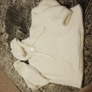 No Boundaries 2X White Teddy Crop Hoodie